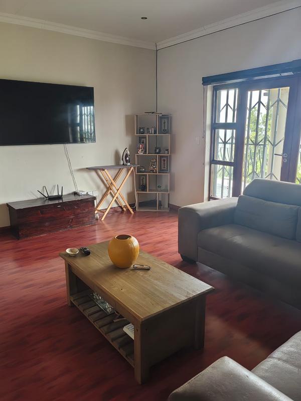 To Let 4 Bedroom Property for Rent in Oatlands North Eastern Cape